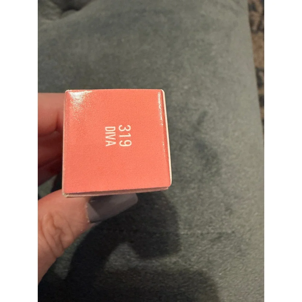 Kylie Cosmetics High Gloss Lip Gloss 319 Diva Kylie Jenner Pink 0.11oz New
